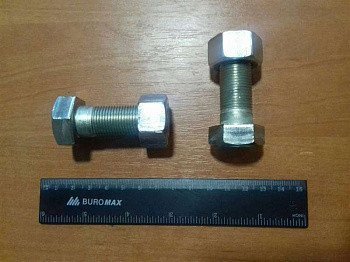 Болт кріплення поворотного кола М18х1, 5х50 в сб. з гайкою (MR)