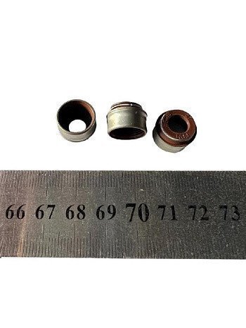 Манжета впускного/випускного клапана ЯМЗ-650,651 (MR)