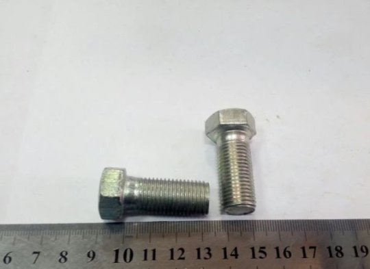 Болт двигуна 372203 (М14*1,5*32) МАЗ