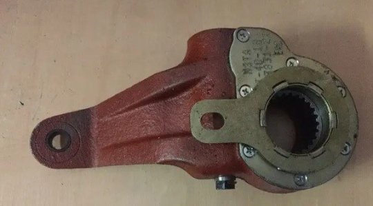 Важіль регул. 64226-3502135-010 (D=40, задн. лів., автомат., дрібний шліц, РТ40-17) МЗТА