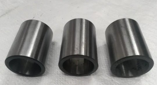 Втулка шкворня 200-3001026 (розпірна, КрАЗ-256)