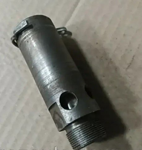 Клапан запобіжний масляного насосу (диаметр різьби d=22мм) 236-1011363-Б