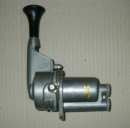 Кран гальмівний зворотної дії 100-3537010 (3 отв.) ПААЗ