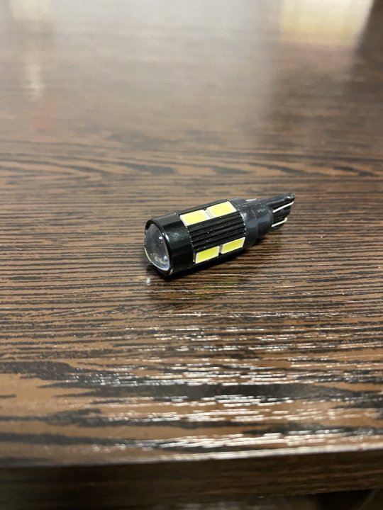 Лампа LED б/ц габарит,панель приладiв, салон 12V T10 (W5W) W2.1x9.5D 10SMD CANBUS WHITE <TEMPEST>