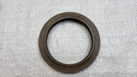 Манжета вала привода з/ср. моста 6520-2402176 (80*105*10*14, прав. оберт.)