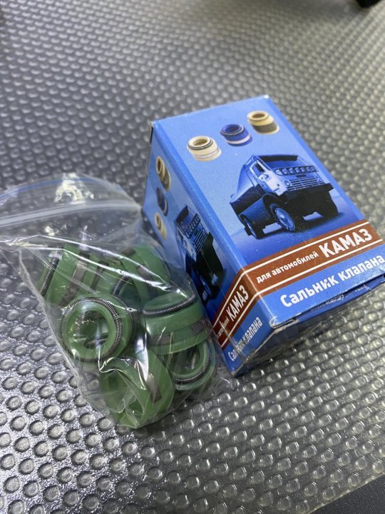 Манжета клапана 740.1007268с (силікон, компл. 8 шт.)