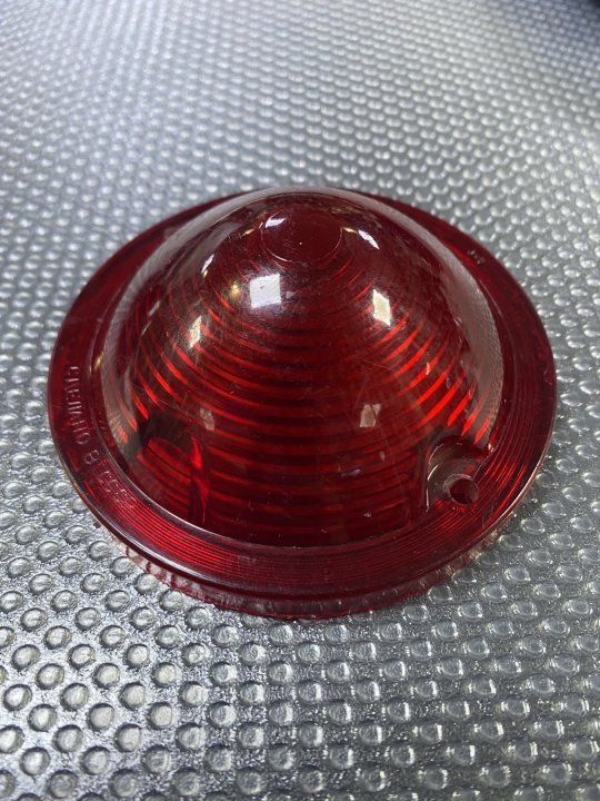 Скло фонаря червоне УП5,ПФ101,ФП100-Б