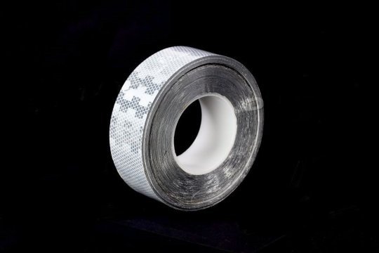 Стрічка світловідбиваюча 30м * 50мм (біла, наліпка) TEMPEST