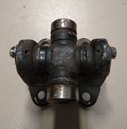 Фланець-вилка валу карданного в зб. 51-4913-А (з хрестовиною, ГАЗ-53)