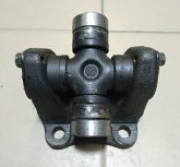 Фланець-вилка валу карданного в зб. 5320-2201023/25 (з хрестов., задн. моста)