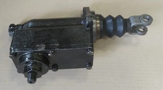 Циліндр зчеплення головний 260-1602510 (Dрізб.=16 мм)