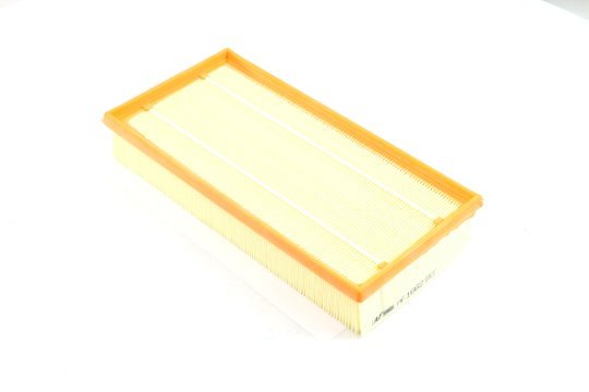 Фільтр повітряний MITSUBISHI CARISMA 1.9 DI-D 96-06, VOLVO S40 1.9 DI 99-03 (вир-во ALPHA FILTER)