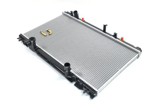 Радіатор охолодження TOYOTA CAMRY (01-) 2.0/2.4 (вир-во AVA)