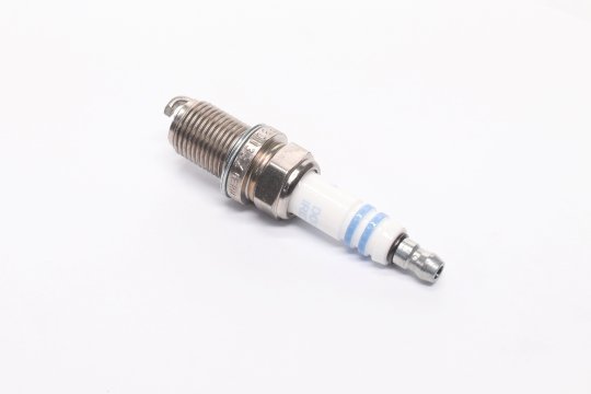 Свічка запалювання FR8DII33X IRIDIUM HYUNDAI I30 1.4-2.0 07-12, CERATO 1.6-2.0 04- (вир-во BOSCH)