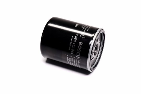 Фільтр масляний MAZDA 626 2.0D 87-97, MITSUBISHI GALANT 2.0TD 96-04 (вир-во BOSCH)