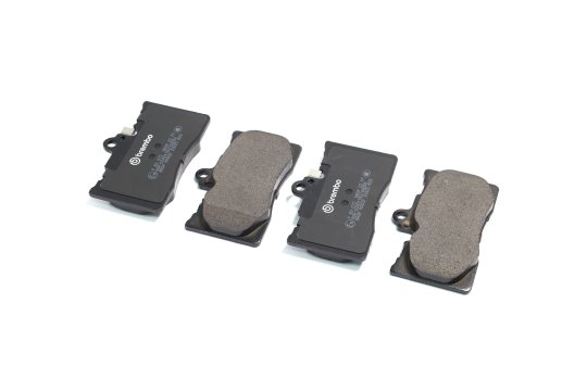 Колодка гальм. диск. LEXUS GS передн. (вир-во BREMBO)