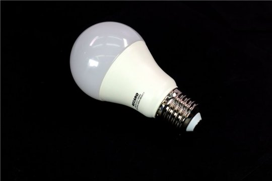 Світлодіодна лампа A60, 8W,3000k, 600lm, E27,220V <DECARO>