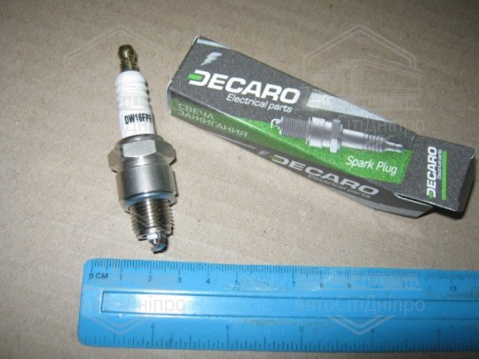 Свічка запалювання ГАЗ з дв. 402 (DECARO)