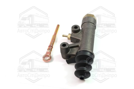 Циліндр зчеплення головний КАМАЗ, ЛАЗ (зі штуцером, чавунний корпус) (DETALKA)