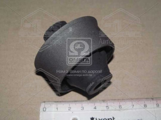 Сайлентблок важеля TOYOTA YARIS 99-05 передня вісь низ, ззаду (Вир-во Febi)