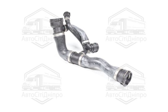 Вигнутий патрубок системи охолодження