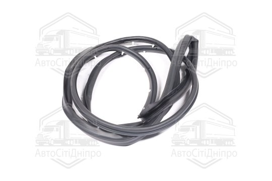 Ущільнювач передніх лівих дверей