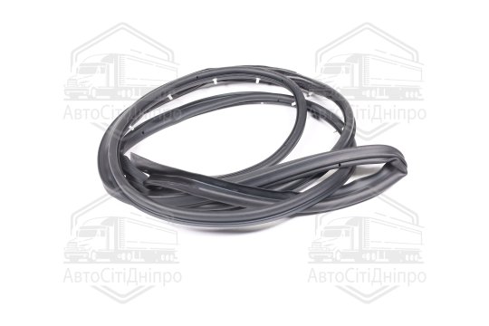 Ущільнювач передніх лівих дверей