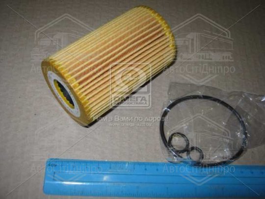 Фільтр масляний двигуна VW GOLF V, VI, SKODA OCTAVIA II 1.6-2.0 TDI 03- (вир-во MANN)