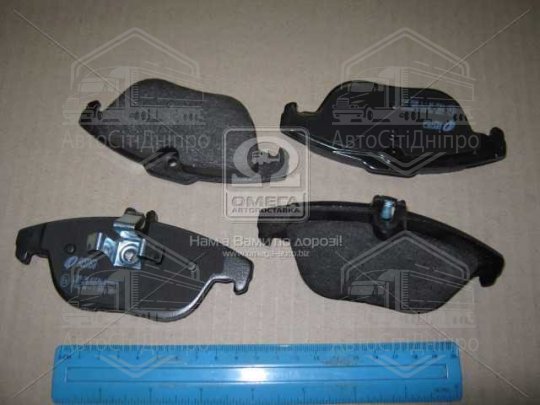 Колодка гальм. диск. MB C-CLASS(W204) 180-350 07-, GLK-CLASS200-350 08- задн. (вир-во REMSA)