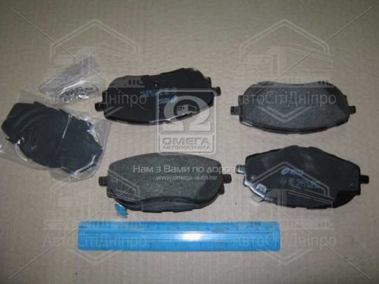 Колодка гальм. диск. TOYOTA AURIS 1.3-2.0 2012-, COROLLA 1.33-1.8 2013 - передн. (вир-во REMSA)