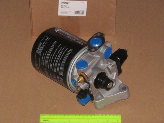 Осушувач повітря пневматичної гальмівної системи під мультизапобіжний клапан (RIDER)