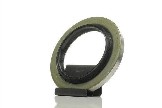 Сальник маточини задньої 80х122х10/18 Богдан А-069 HYUNDAI HD35/65/72/75/78 98- внутр. 3,9л (RIDER)