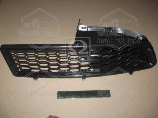 Решітка бамп. пра. DACIA LOGAN -08 SDN (вир-во TEMPEST)