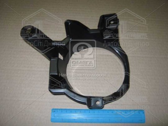 Рамка фари протитуманної R Toyota RAV4 12-18 (вир-во Toyota)