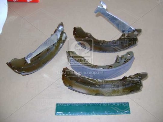 Колодка гальм. барабан. AUDI 100, SEAT CORDOBA, SKODA FELICIA, VW PASSAT задн. (вир-во TRW)