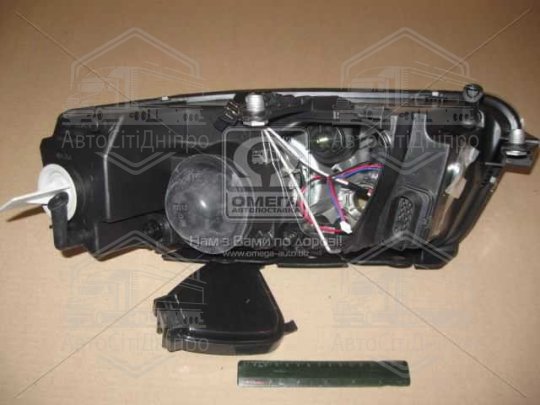 Фара пра. VW PASSAT B5 00-05 (вир-во TYC)