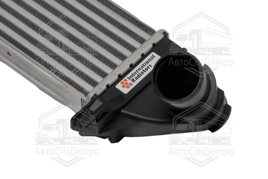 Інтеркулер Duster 1.5 dCi 03/10- (Van Wezel)