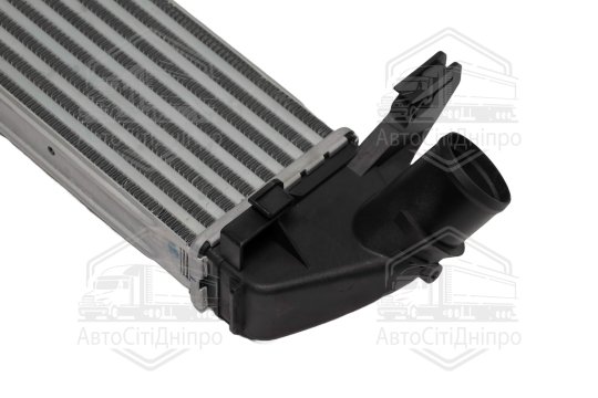 Інтеркулер Duster 1.5 dCi 03/10- (Van Wezel)