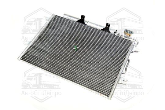 Конденсор кондиціонера MBW211 E200>500 02-MT/AT (Van Wezel)