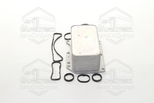 Радіатор масляний Nissan/Opel/Renault (вир-во Van Wezel)