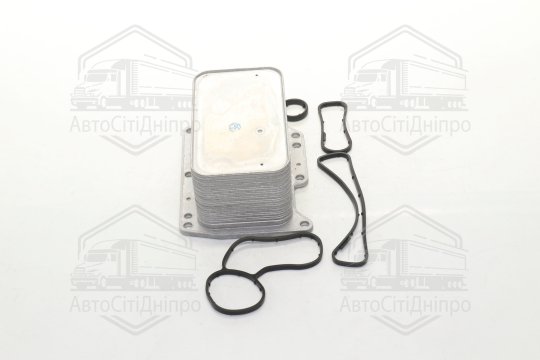 Радіатор масляний Nissan/Opel/Renault (вир-во Van Wezel)