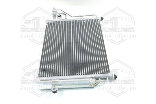 Конденсор кондиціонера HYUNDAI GETZ MT ALL 02- (Van Wezel)