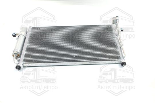 Конденсор кондиціонера HYUNDAI GETZ MT ALL 02- (Van Wezel)