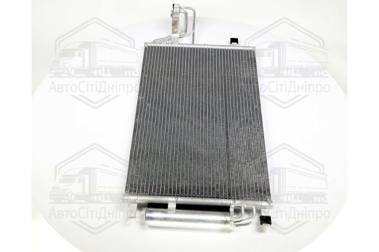 Конденсор кондиціонера TUCSON/SPORTAGE ALL 04- (Van Wezel)