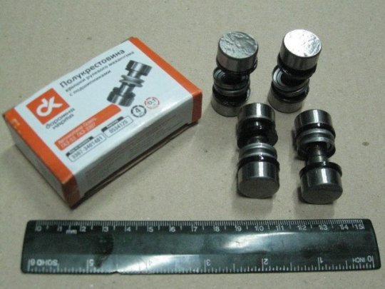 Напівхрестовина кришки кермового механізму ГАЗ 3302 (з підш.) <ДК>