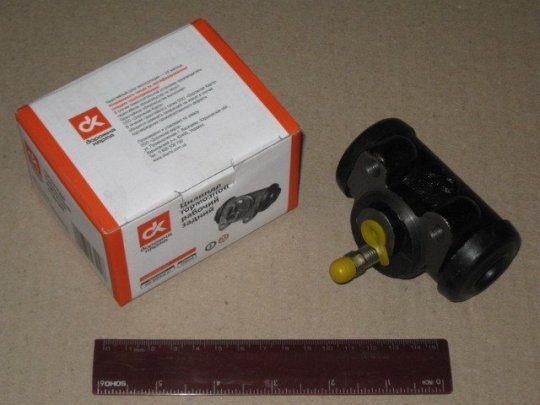 Циліндр гальм.раб. задн. УАЗ-452, 469 cт. зр. d = 32 мм. <ДК>