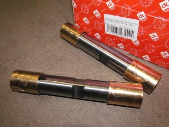 Шкворень у комплекті ГАЗ 53,3307 Р0 (D=30) (2 шворні+4 втулки (латунь Л 90) <ДК>