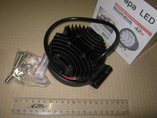 Фара LED кругла 42W, 14 ламп, 116 * 137,5мм, широкий промінь <ДК>