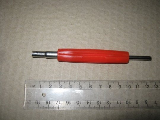 Викрутка екстрактор золотників для стандартних та великих ніпелів <ДК>