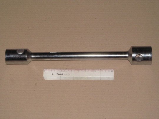 Ключ балонний хром 32x38 (L=400мм, d = 25) <ARMER>